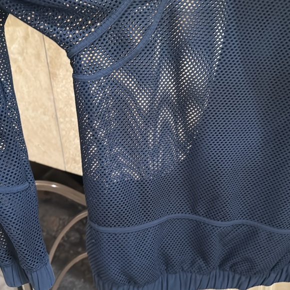 Women’s Lululemon Relaxed Fit Mesh Jacket True Navy Sz 10 - Picture 6 of 7